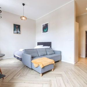 Piekny Apartament W Zabytkowej Kamienicy